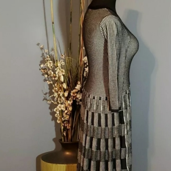 Vince Camuto Black/White plaid Sweater Dress NWT S - Picture 11 of 12